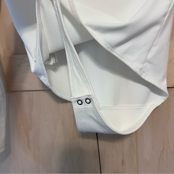 Abercrombie & Fitch Soft A&F Collection white long sleeve body suit size xs - Picture 5 of 8